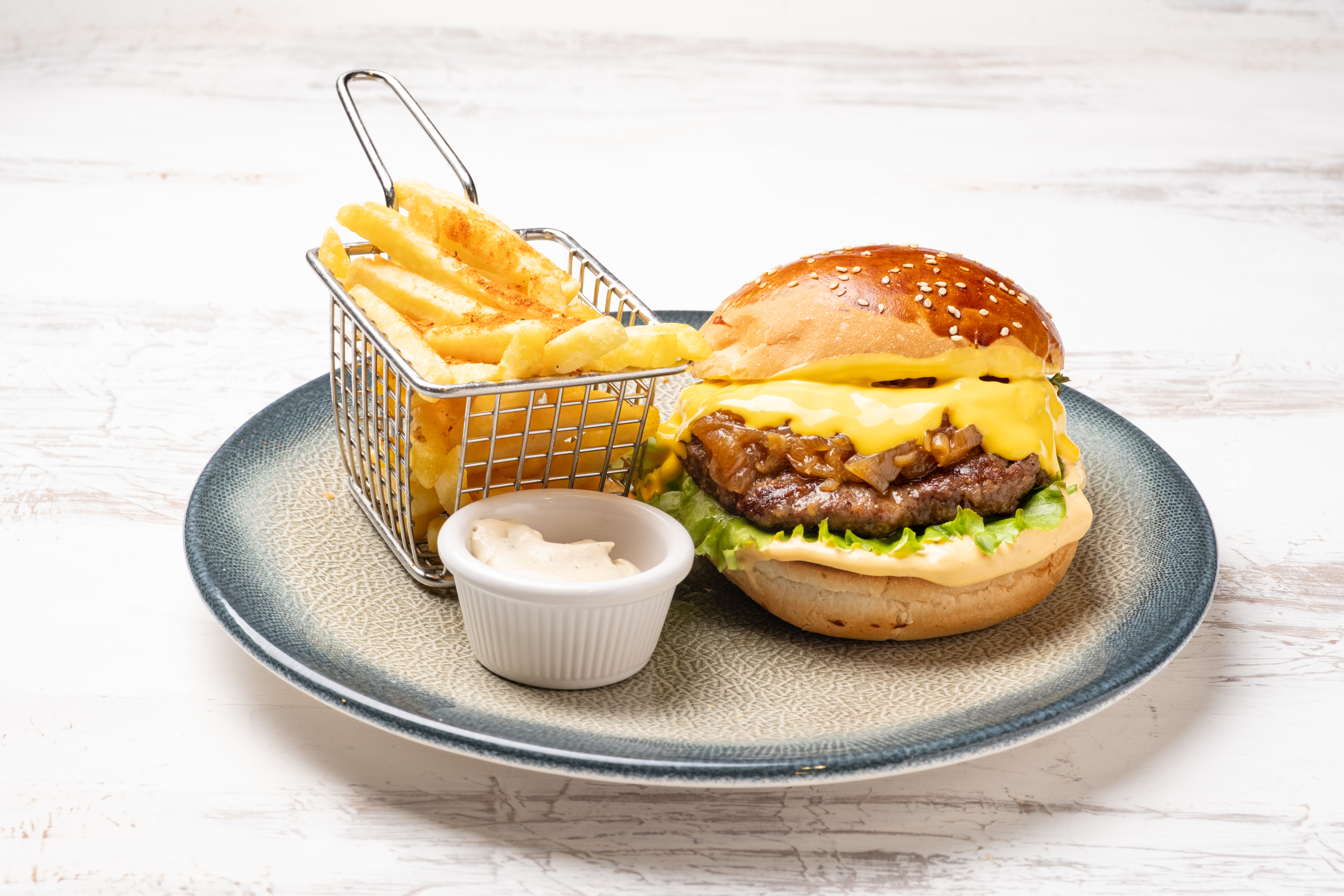 CHEESE BURGER